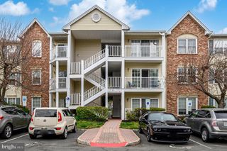 39 VERSAILLES COURT, Hamilton, NJ 08619