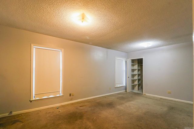 623 W Oak Avenue, Jonesboro, AR 72401