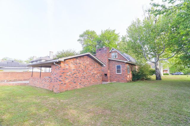 623 W Oak Avenue, Jonesboro, AR 72401