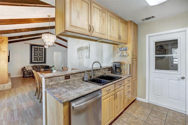 7210 Meadowood DR, Austin, TX 78723