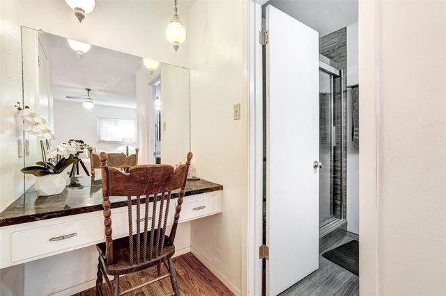 7210 Meadowood DR, Austin, TX 78723