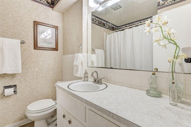 7210 Meadowood DR, Austin, TX 78723