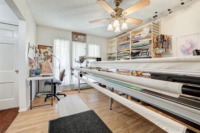 7210 Meadowood DR, Austin, TX 78723