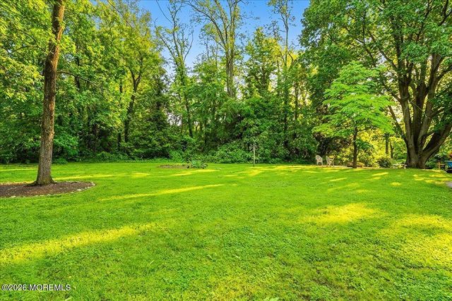 2 Orchard Avenue, Bordentown, NJ 08505