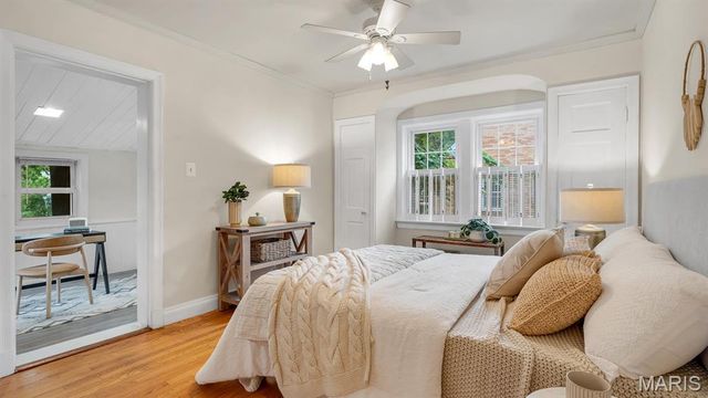1439 S Elm Avenue, Webster Groves, MO 63119