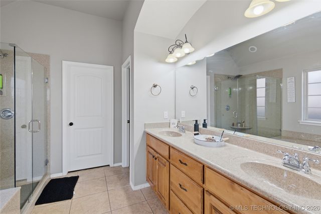 14556 Courtney Lane, Glenpool, OK 74033