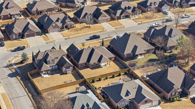 14556 Courtney Lane, Glenpool, OK 74033