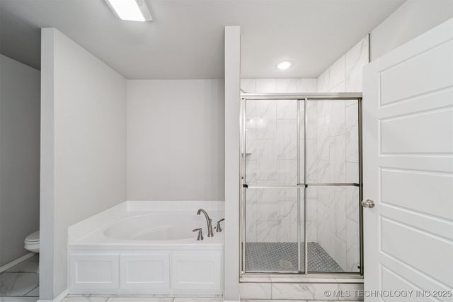 10111 S 231st East Avenue, Broken Arrow, OK 74014