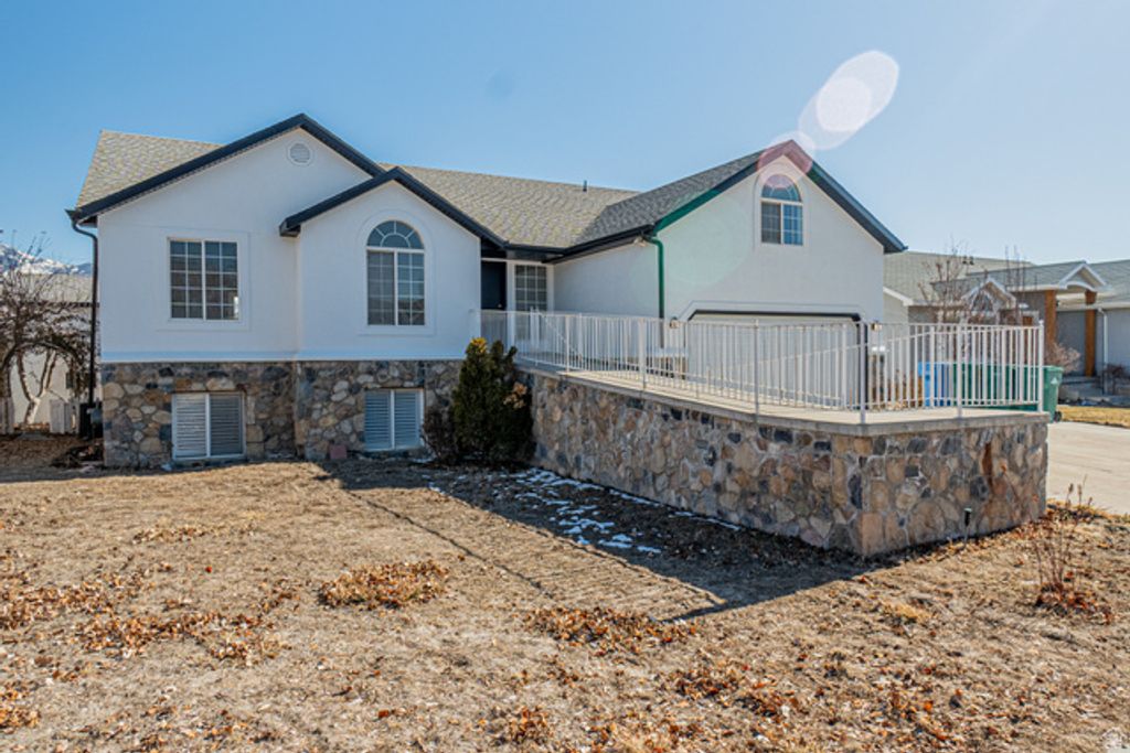 12467 LAUREL CHASE DR, Riverton, UT 84065 — photo 2