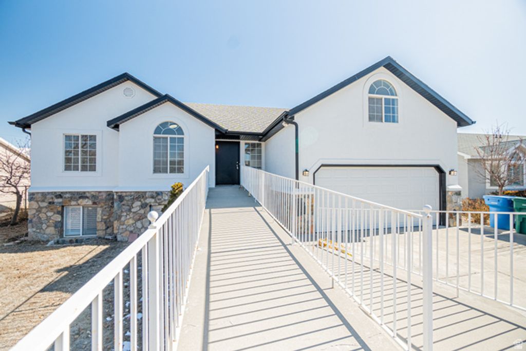 12467 LAUREL CHASE DR, Riverton, UT 84065 — photo 4