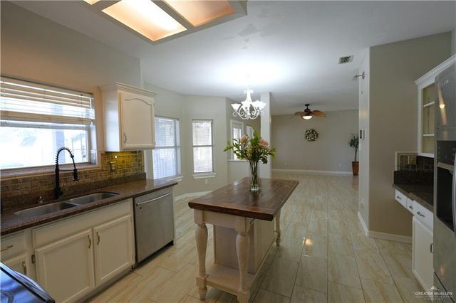 8210 N 23rd Lane, Mcallen, TX 78504