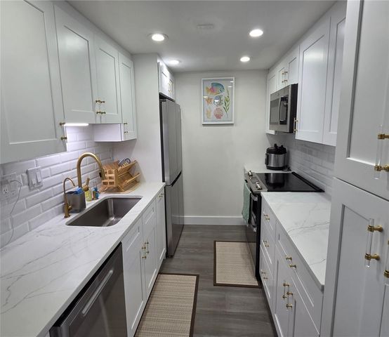 400 64TH AVENUE 405, St Pete Beach, FL 33706