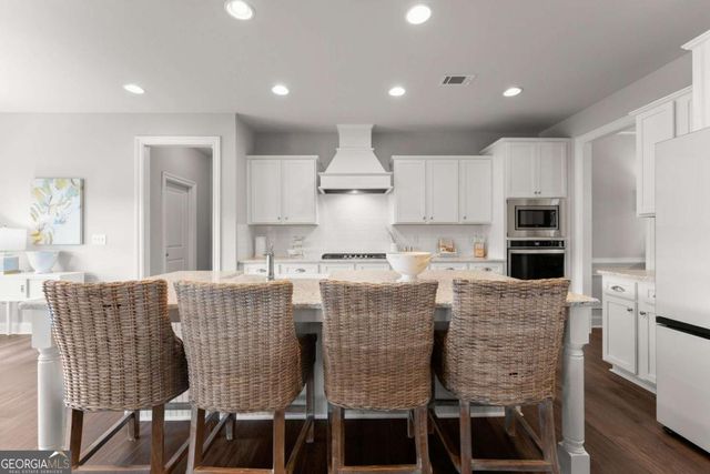 6742 Trail Side Drive, Flowery Branch, GA 30542