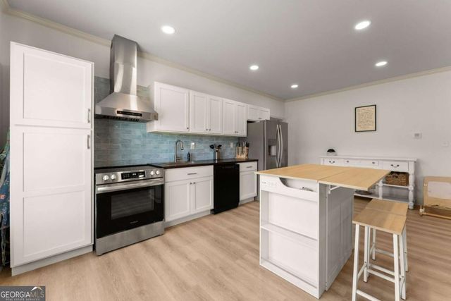 6742 Trail Side Drive, Flowery Branch, GA 30542