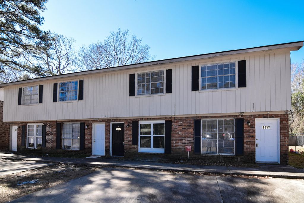 7655 Hunters Ridge Lane, North Charleston, SC 29420