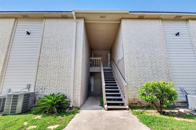 3919 Fairmont Parkway 131, Pasadena, TX 77504