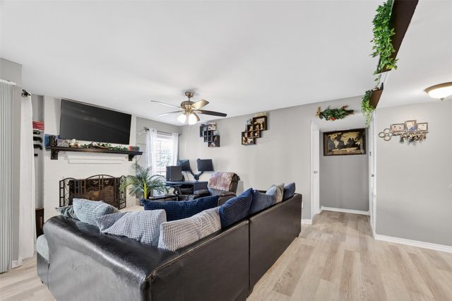 3919 Fairmont Parkway 131, Pasadena, TX 77504