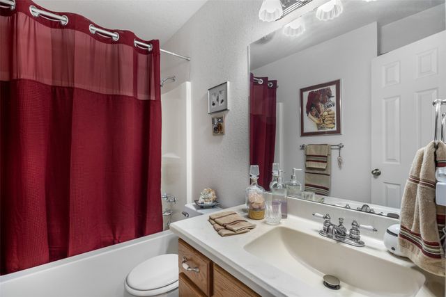 305 Ross Avenue, Denison, TX 75020