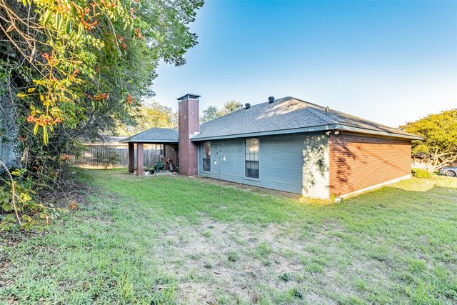 305 Ross Avenue, Denison, TX 75020