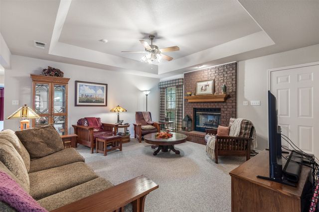 305 Ross Avenue, Denison, TX 75020