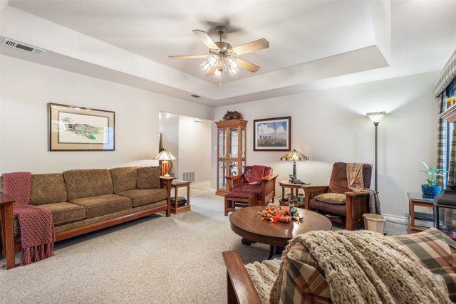 305 Ross Avenue, Denison, TX 75020