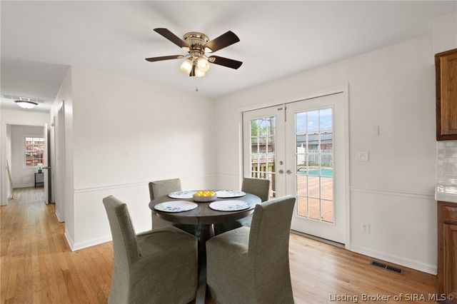 407 Hemlock Road, Jeffersonville, IN 47130