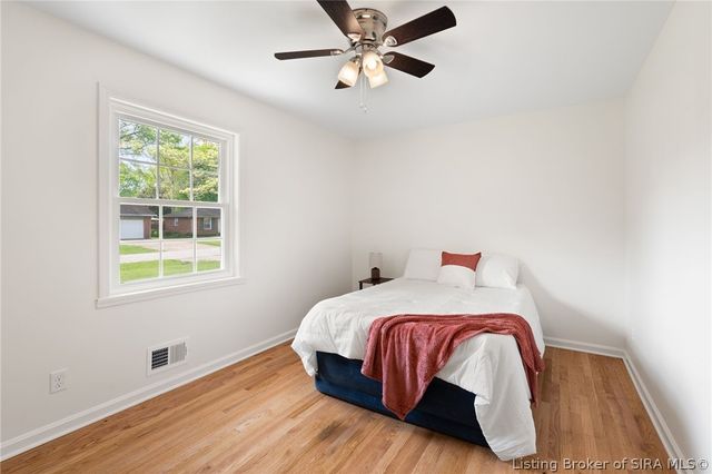 407 Hemlock Road, Jeffersonville, IN 47130