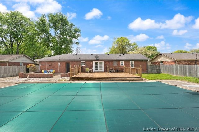 407 Hemlock Road, Jeffersonville, IN 47130