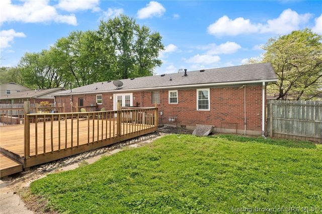 407 Hemlock Road, Jeffersonville, IN 47130