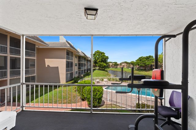 2850 Forest Hills Boulevard 211, Coral Springs, FL 33065