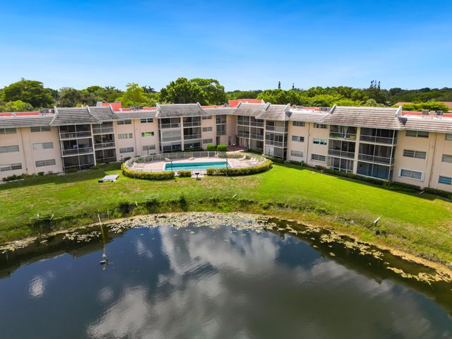 2850 Forest Hills Boulevard 211, Coral Springs, FL 33065