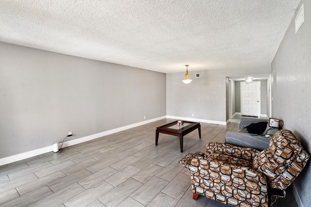2850 Forest Hills Boulevard 211, Coral Springs, FL 33065