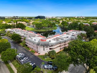 2850 Forest Hills Boulevard 211, Coral Springs, FL 33065