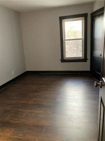 119-121 Giffin Ave, Mt Oliver, PA 15210