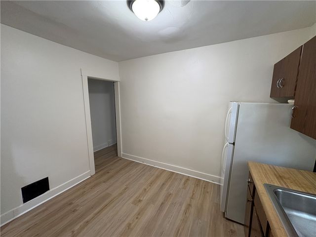 119-121 Giffin Ave, Mt Oliver, PA 15210