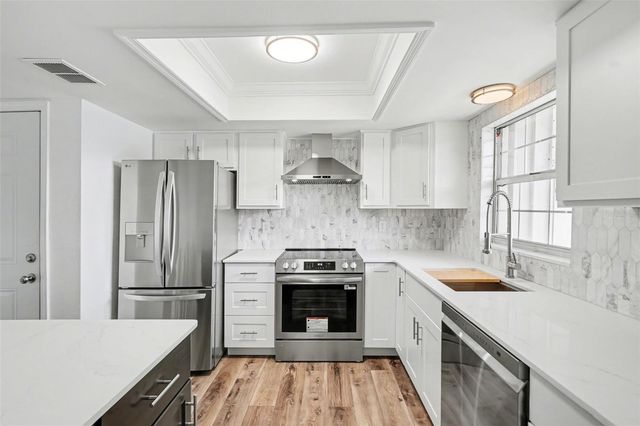 8828 BAY POINTE DRIVE 104, Tampa, FL 33615