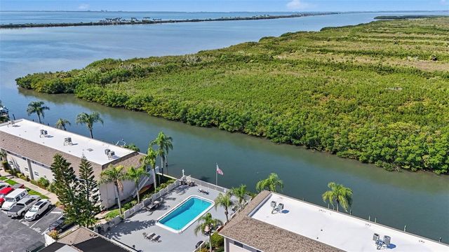 8828 BAY POINTE DRIVE 104, Tampa, FL 33615