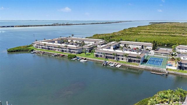 8828 BAY POINTE DRIVE 104, Tampa, FL 33615