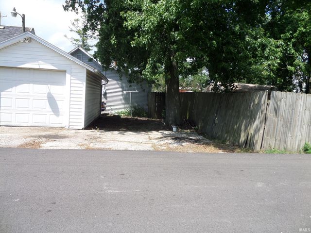 111 S Main Street, Sweetser, IN 46987