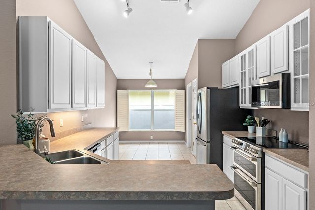 2522 CLARESIDE DRIVE, Valrico, FL 33596