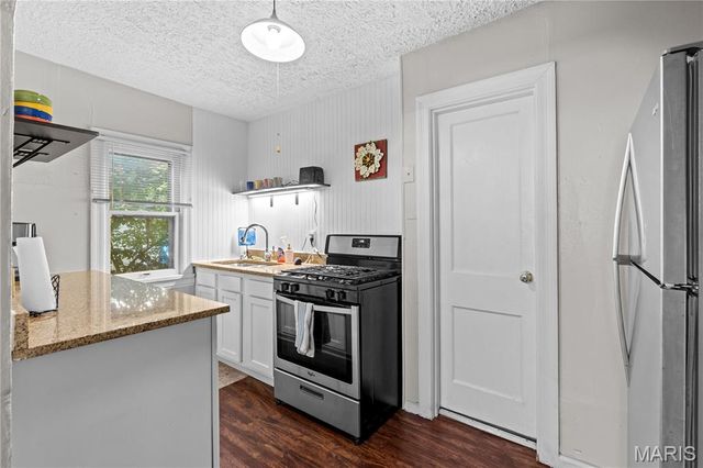 3210 Royalton Avenue, St Louis, MO 63114