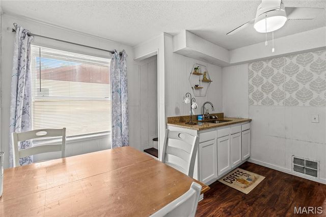 3210 Royalton Avenue, St Louis, MO 63114