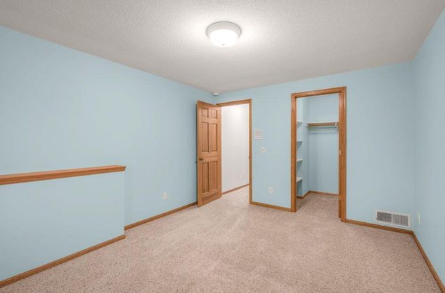 2602 Rivers Bluff Lane, Anoka, MN 55303