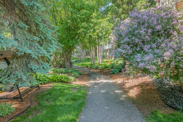 2602 Rivers Bluff Lane, Anoka, MN 55303