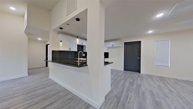 1404 Arvel Circle, Reno, TX 76020