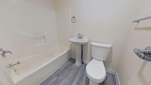 1404 Arvel Circle, Reno, TX 76020