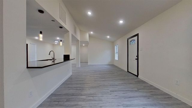 1404 Arvel Circle, Reno, TX 76020