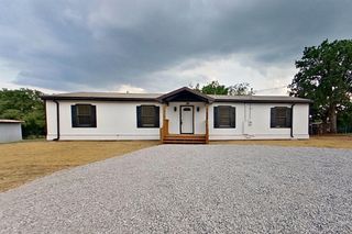1404 Arvel Circle, Reno, TX 76020