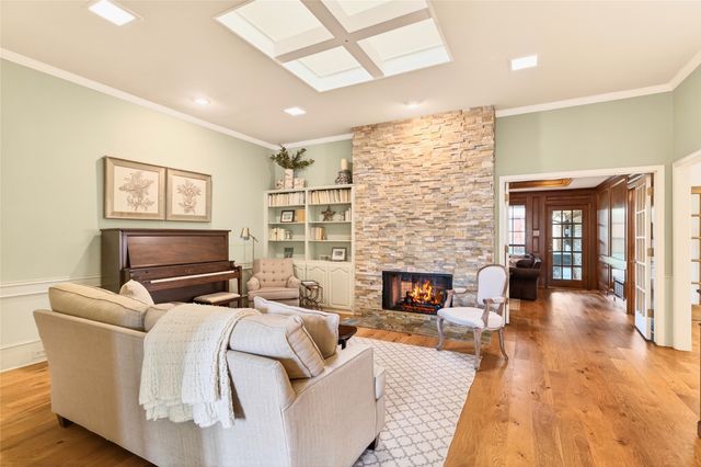 819 Lockhaven Lane, Coppell, TX 75019