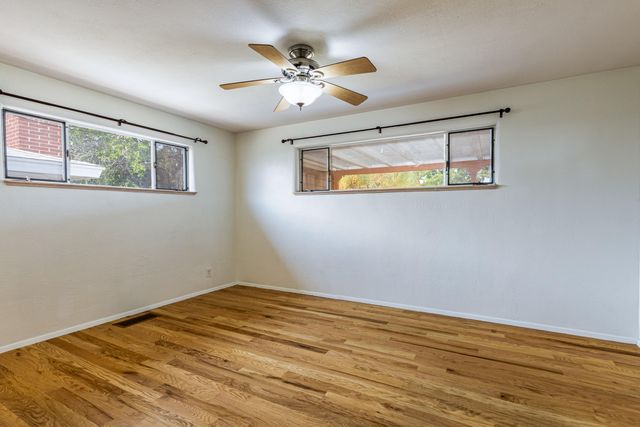 720 Manzano Street NE, Albuquerque, NM 87110